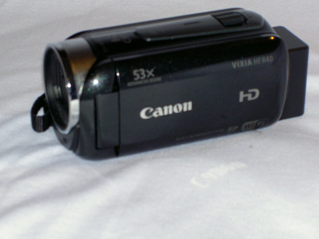 video cam - Cannon Vixia HF R40